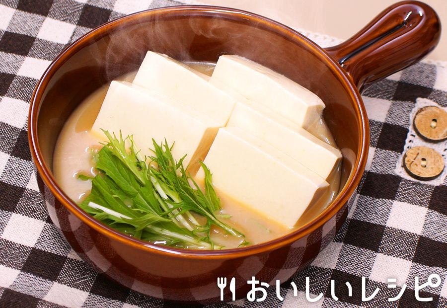 レンジで簡単湯豆腐（とんこつしょうゆ鍋）